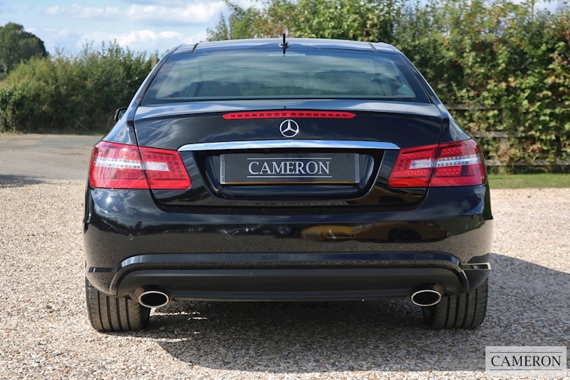 Mercedes-Benz 3.5 E350 V6 BlueEfficiency Sport Edition 125 Coupe 2dr Petrol G-Tronic Euro 5 (306 ps)