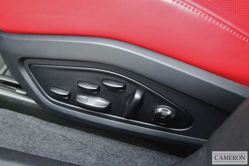 Porsche Performance Plus 93.4kWh 4S Saloon 4dr Electric Auto 4WD (571 ps)