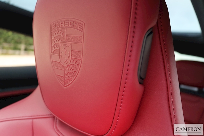 Porsche Performance Plus 93.4kWh 4S Saloon 4dr Electric Auto 4WD (571 ps)