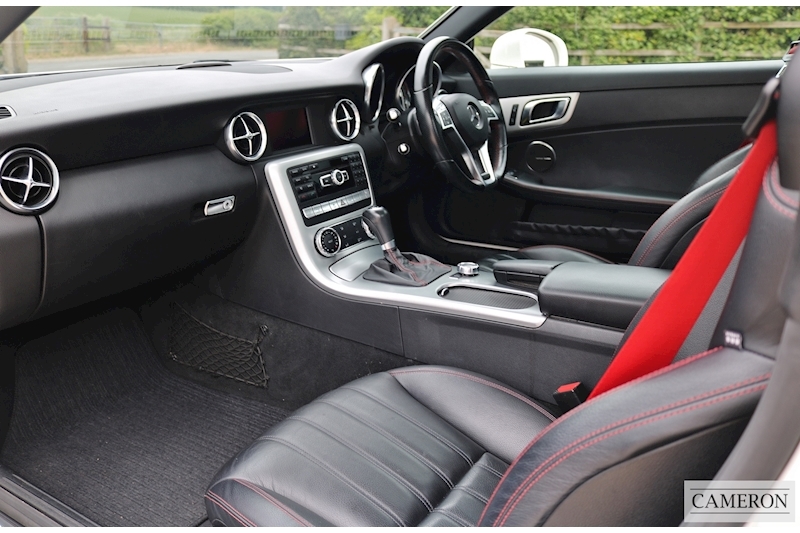 Mercedes-Benz 2.1 SLK250 CDI BlueEfficiency AMG Sport Convertible 2dr Diesel G-Tronic+ Euro 5 (s/s) (204 ps)