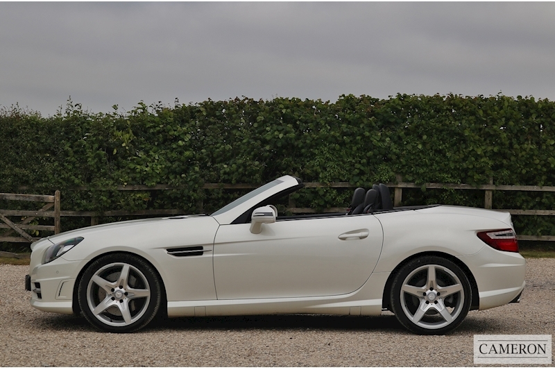 Mercedes-Benz 2.1 SLK250 CDI BlueEfficiency AMG Sport Convertible 2dr Diesel G-Tronic+ Euro 5 (s/s) (204 ps)