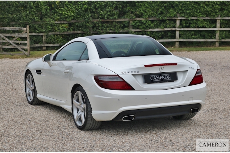 Mercedes-Benz 2.1 SLK250 CDI BlueEfficiency AMG Sport Convertible 2dr Diesel G-Tronic+ Euro 5 (s/s) (204 ps)