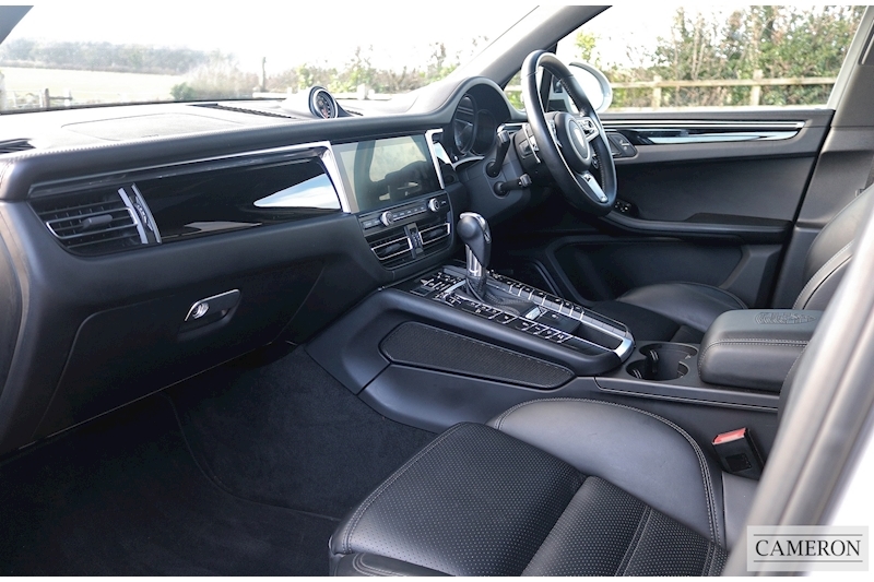 Porsche 3.0T V6 S 3.0 5dr SUV Automatic Petrol