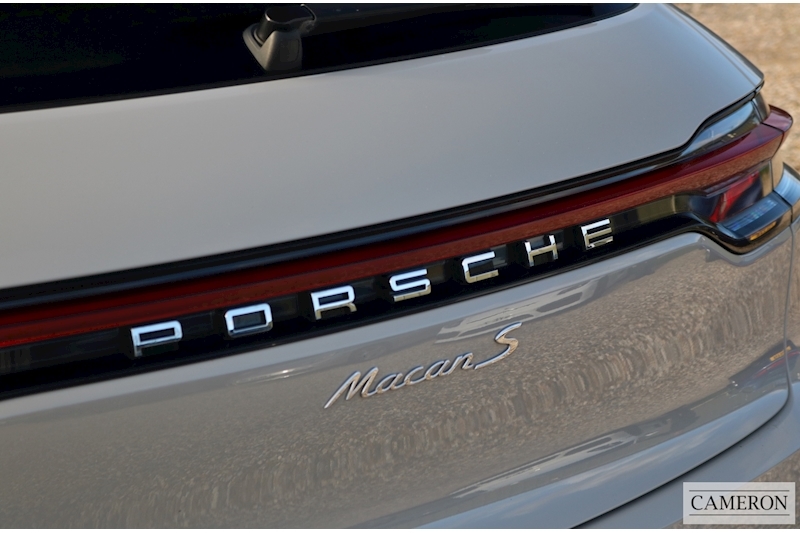 Porsche 3.0T V6 S 3.0 5dr SUV Automatic Petrol