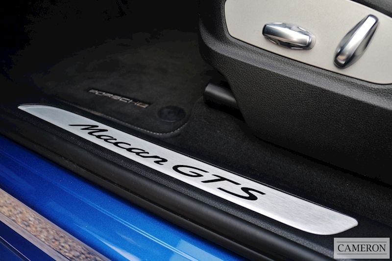 Porsche 3.0T V6 GTS PDK 3.0 5dr SUV Automatic Petrol