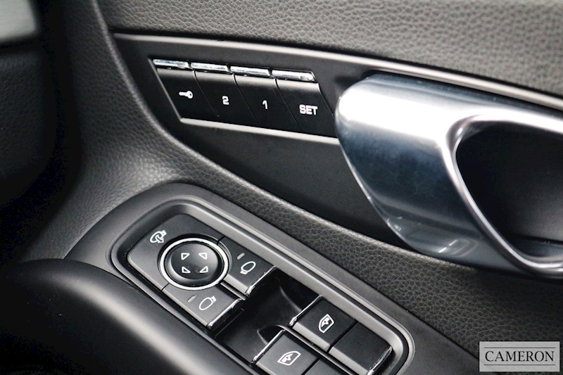 Porsche 718 Cayman 2.5 S PDK 2.5 2dr Coupe Automatic Petrol