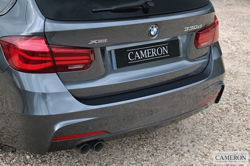 BMW 3.0 330d M Sport Shadow Edition Touring 5dr Diesel Auto xDrive Euro 6 (s/s) (258 ps)