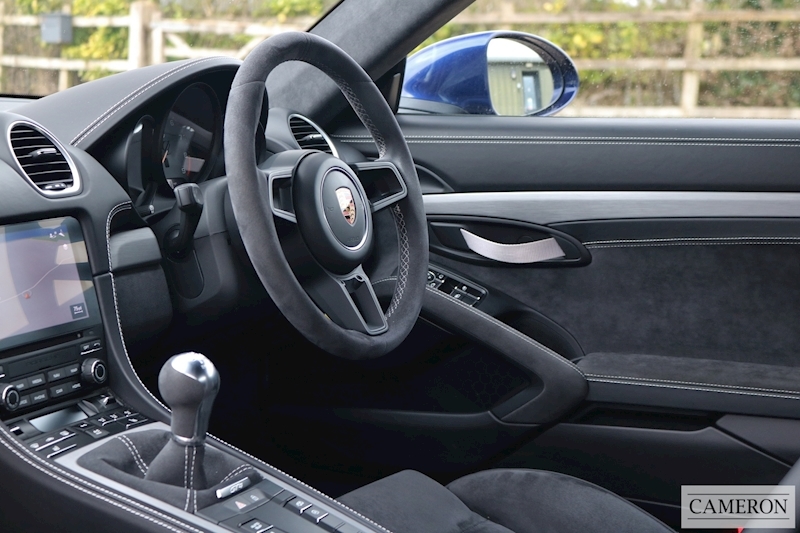Porsche 4.0 GT4 Coupe 2dr Petrol Manual Euro 6 (s/s) (420 ps)