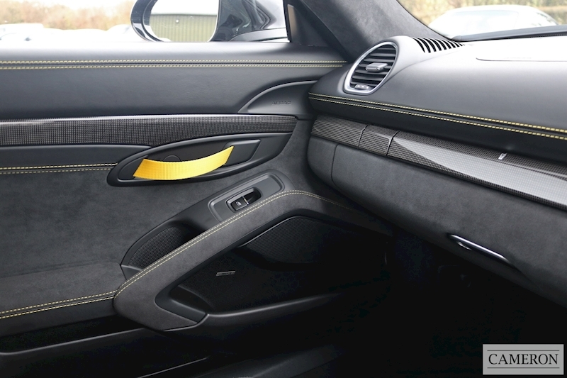 Porsche 4.0 GT4 Coupe 2dr Petrol Manual Euro 6 (s/s) (420 ps)