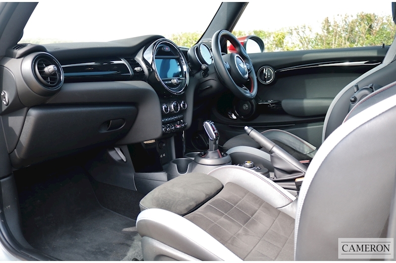 MINI 2.0 John Cooper Works Hatchback 3dr Petrol Steptronic Euro 6 (s/s) (231 ps)