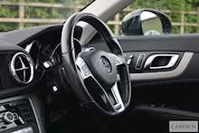 Mercedes-Benz 3.5 SL350 V6 BlueEfficiency Convertible 2dr Petrol G-Tronic Euro 5 (s/s) (306 ps)