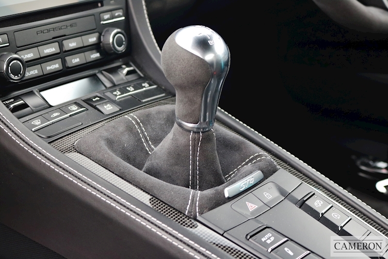 Porsche 4.0 GT4 Coupe 2dr Petrol Manual Euro 6 (s/s) (420 ps)