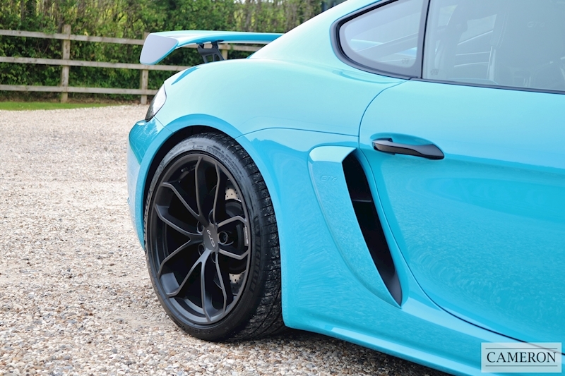 Porsche 4.0 GT4 Coupe 2dr Petrol Manual Euro 6 (s/s) (420 ps)