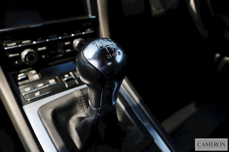 Porsche 981 2.7 Manual 2.7 2dr Convertible Manual Petrol