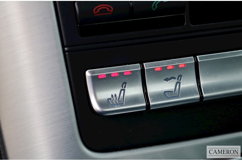 Mercedes-Benz 2.1 SLK250d AMG Sport Convertible 2dr Diesel G-Tronic Euro 6 (s/s) (204 ps)