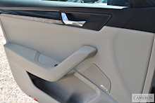 SKODA 2.0 TDI DSG Laurin & Klement 2.0 5dr Estate Automatic Diesel