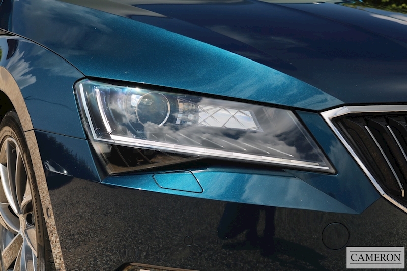 SKODA 2.0 TDI DSG Laurin & Klement 2.0 5dr Estate Automatic Diesel