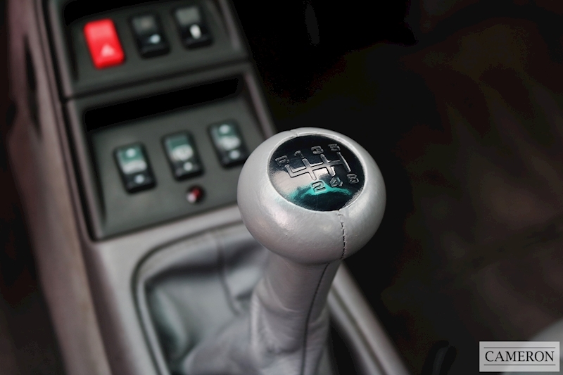 Porsche 993 Carrera 2 Coupe 3.6 2dr Coupe Manual Petrol