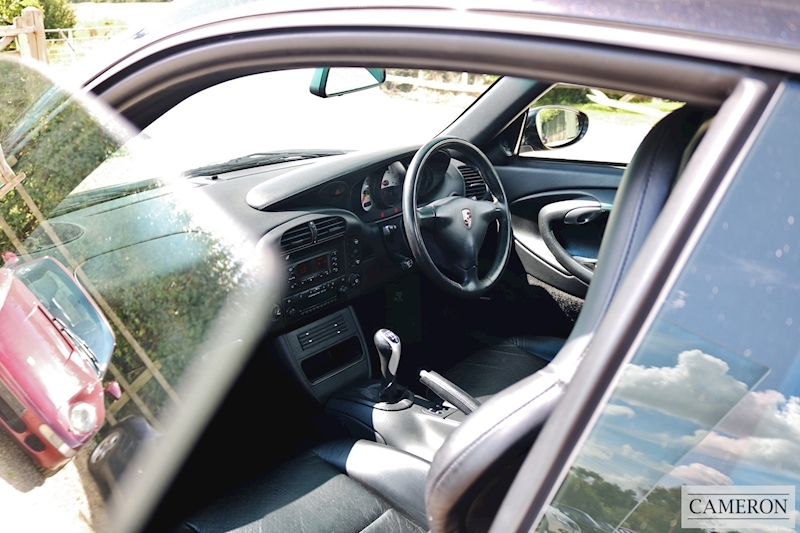 Porsche 996 Carrera 4 S Coupe Manual 3.6 2dr Coupe Manual Petrol
