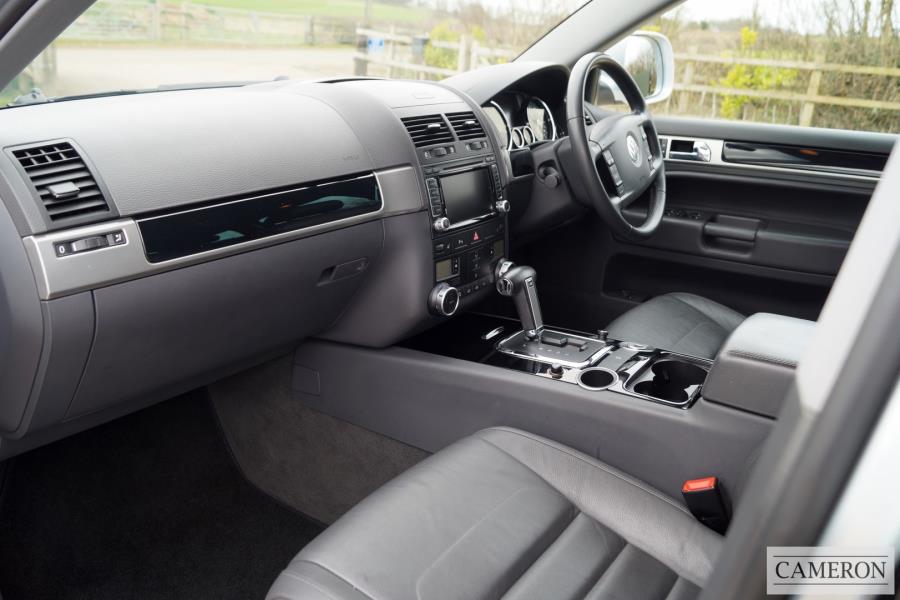 Volkswagen Volkswagen Touareg V6 Altitude Tdi Estate 3.0 Automatic Diesel