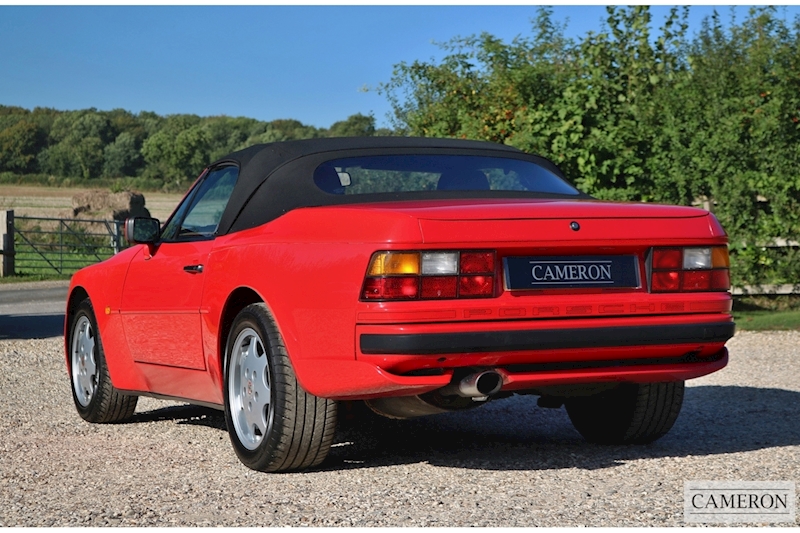 Porsche 3.0 S2 Cabriolet 3.0 3dr Convertible Manual Petrol