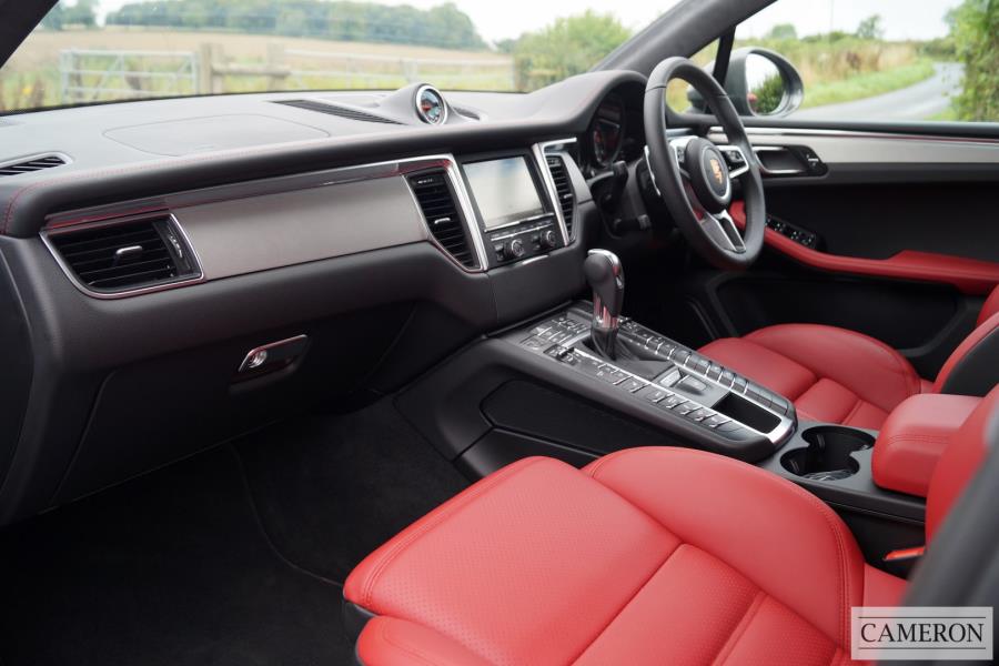 Porsche Macan Turbo 3.6 5dr Estate Semi Auto Petrol