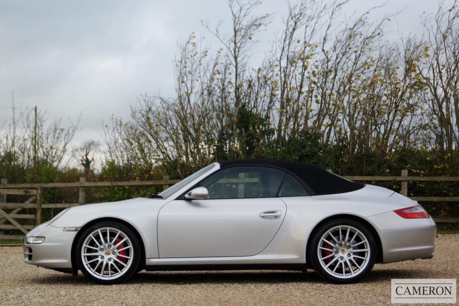 Porsche 911 997 Carrera 4 S Cabriolet +Manual Gearbox+
