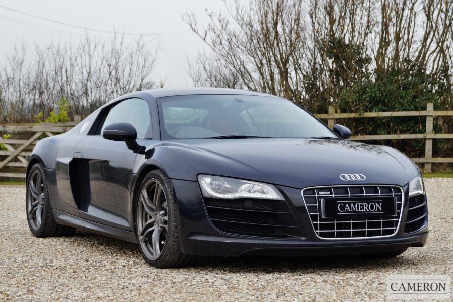 Audi R8 V10 Quattro Coupe 5.2 Manual Petrol