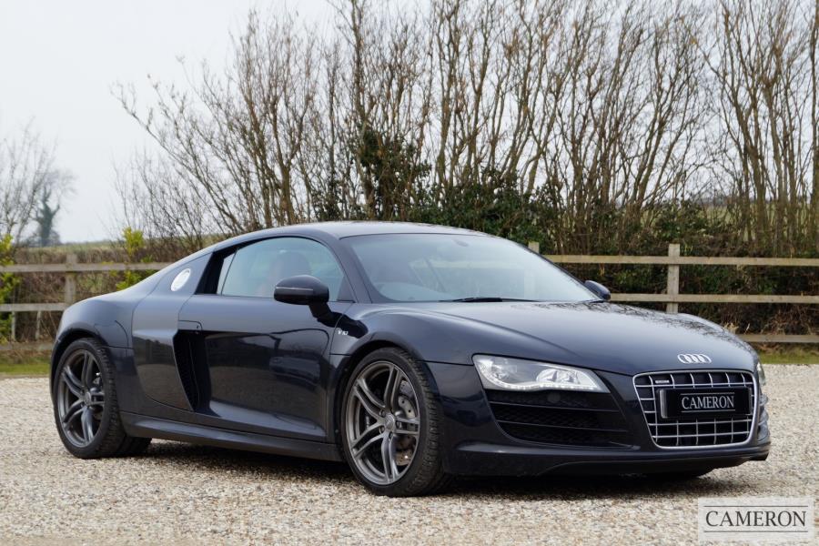 Audi R8 V10 Quattro Coupe 5.2 Manual Petrol