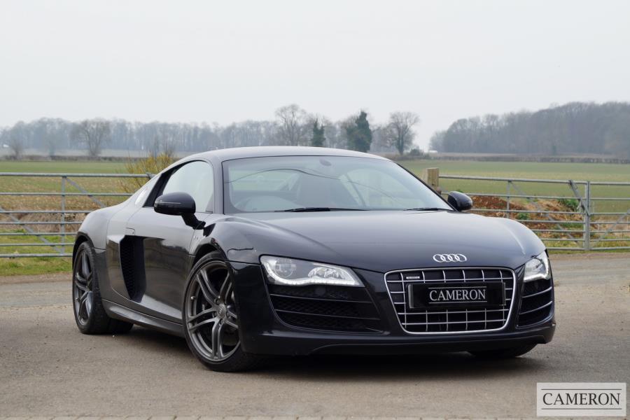 Audi R8 V10 Quattro Coupe 5.2 Manual Petrol