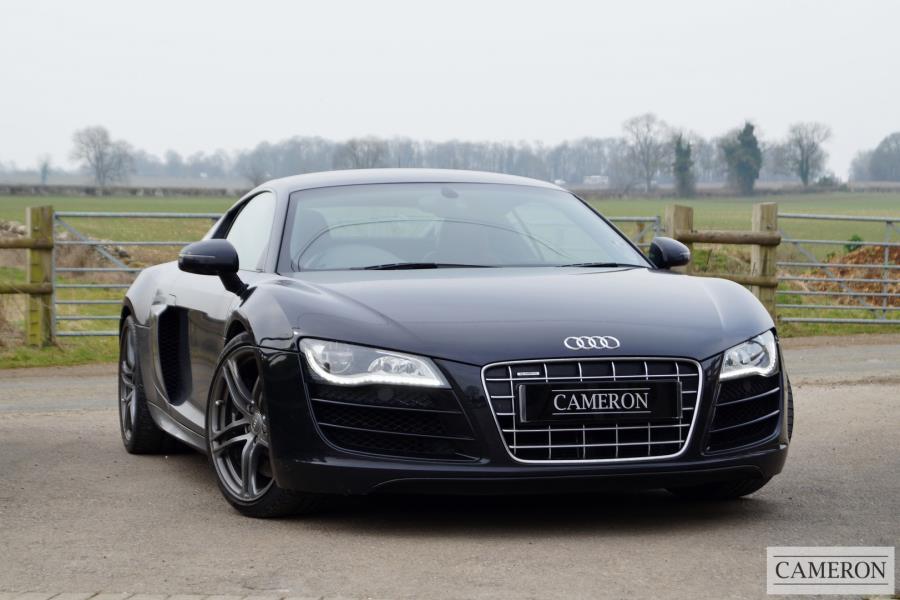Audi R8 V10 Quattro Coupe 5.2 Manual Petrol