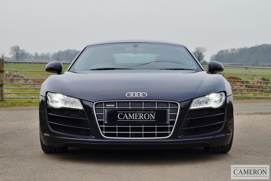 Audi R8 V10 Quattro Coupe 5.2 Manual Petrol