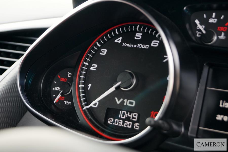 Audi R8 V10 Quattro Coupe 5.2 Manual Petrol