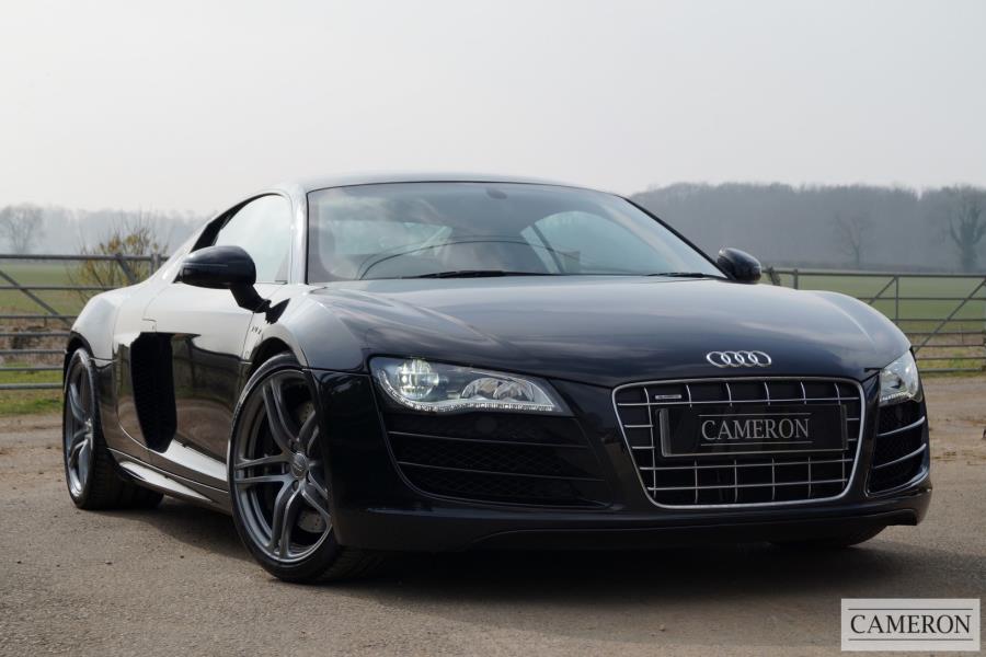 Audi R8 V10 Quattro Coupe 5.2 Manual Petrol