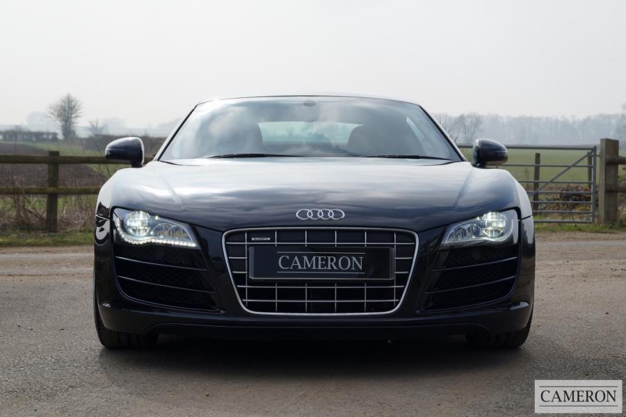 Audi R8 V10 Quattro Coupe 5.2 Manual Petrol