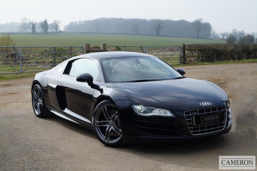 Audi R8 V10 Quattro Coupe 5.2 Manual Petrol