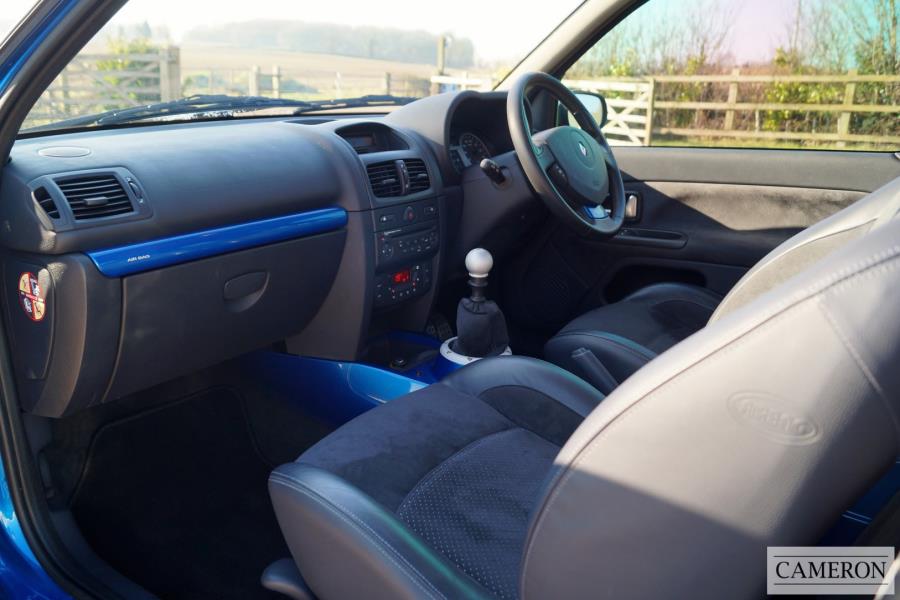 Renault Clio V6 255 2.9 3dr Hatchback Manual Petrol