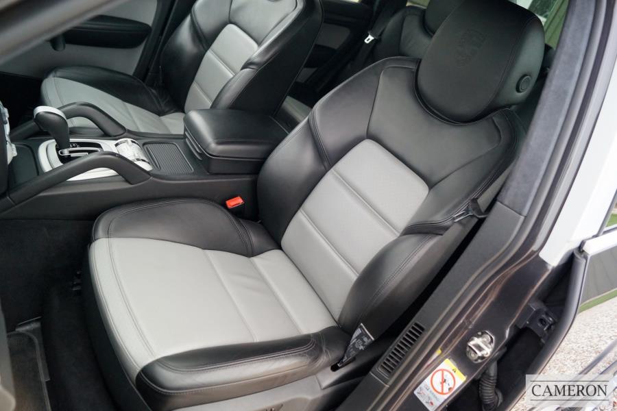 Porsche Cayenne Turbo S Estate 4.8 Automatic Petrol
