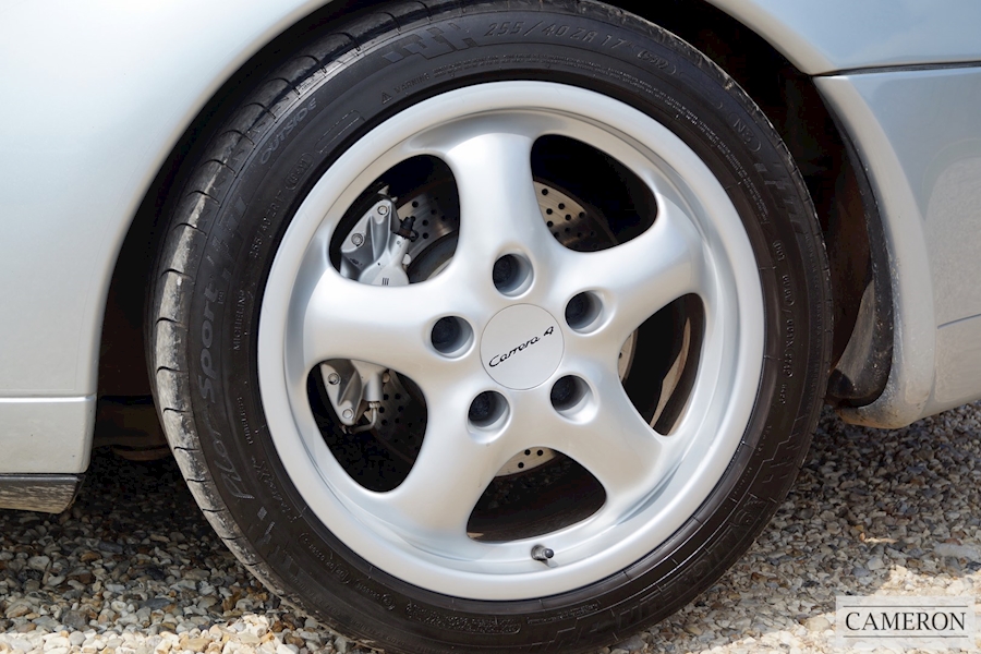 Porsche Porsche 911 993 Carrera 4 Coupe +Manual