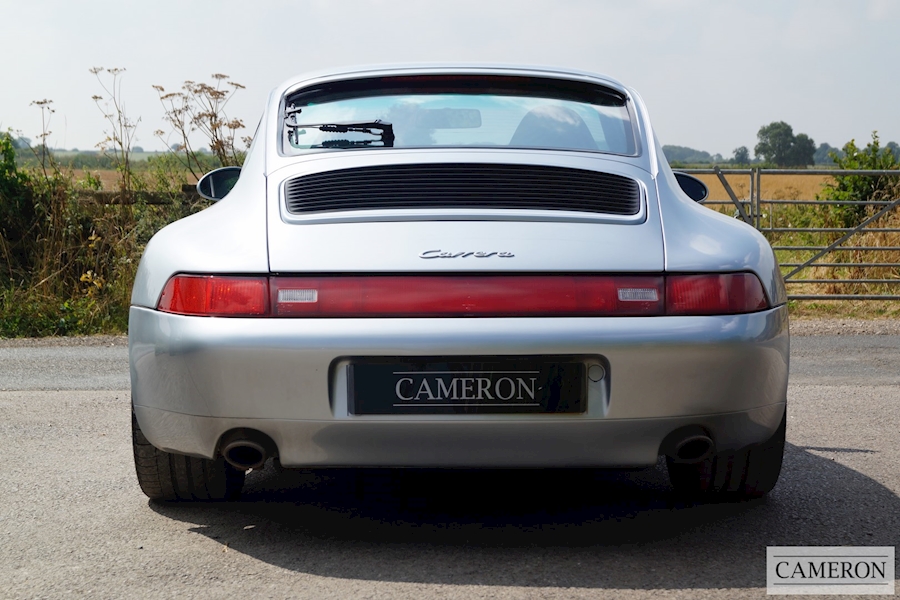 Porsche Porsche 911 993 Carrera 4 Coupe +Manual