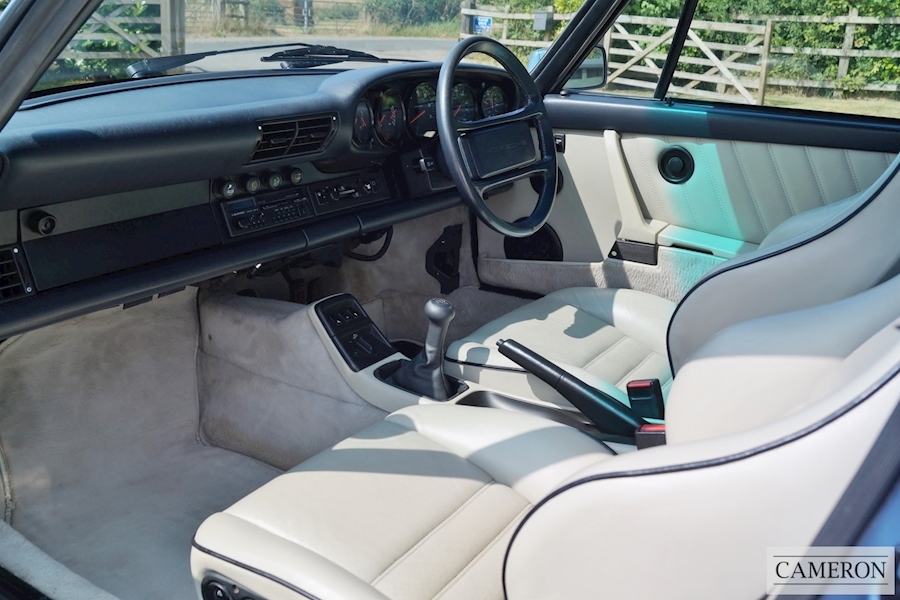 Porsche 911 964 Carrera 2 Targa 3.6 Manual