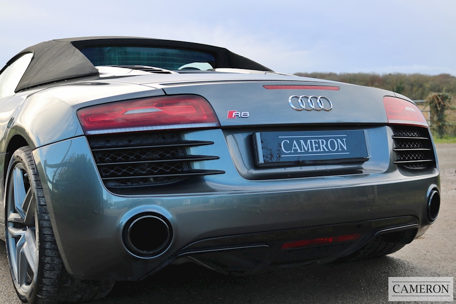 Audi R8 Spyder V8 Quattro Convertible 4.2 Semi Auto Petrol