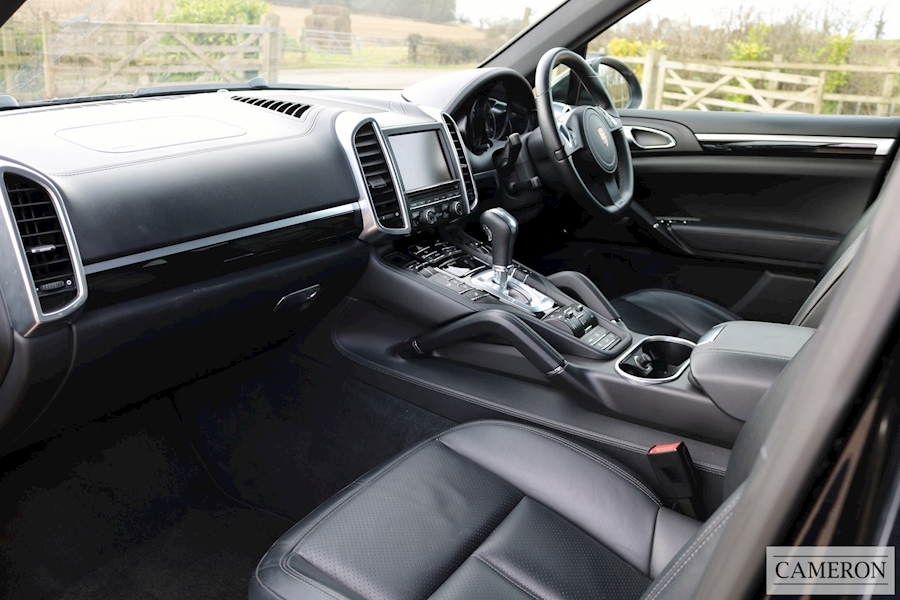 Porsche Cayenne D V6 Tiptronic Estate 3.0 Automatic Diesel +High Spec +Porsche Warranty