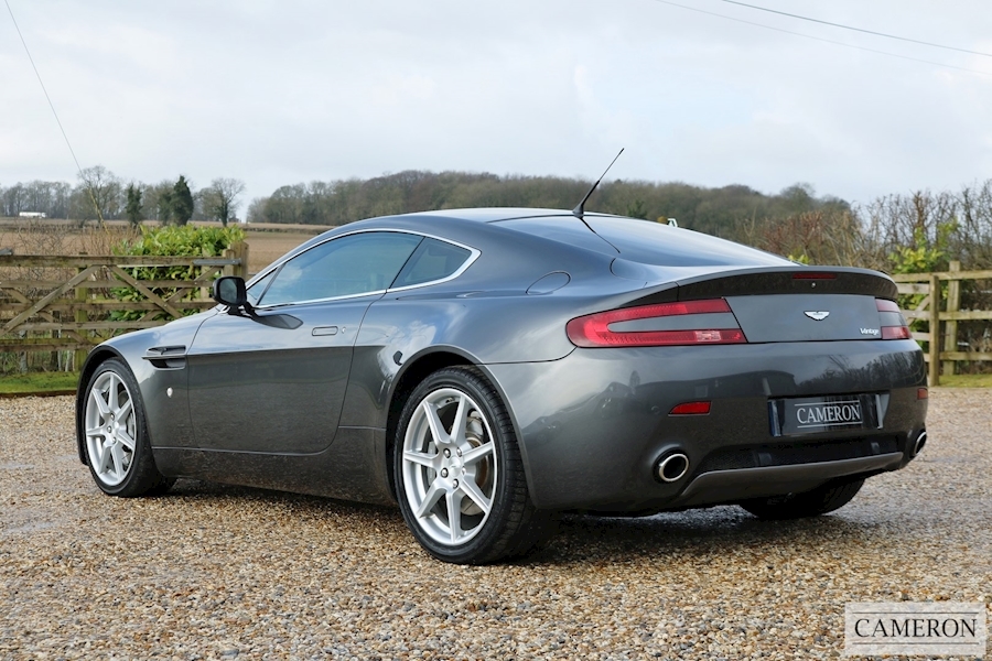 Aston Martin Aston Martin Vantage V8 Coupe Hatchback 4.3 Manual Petrol