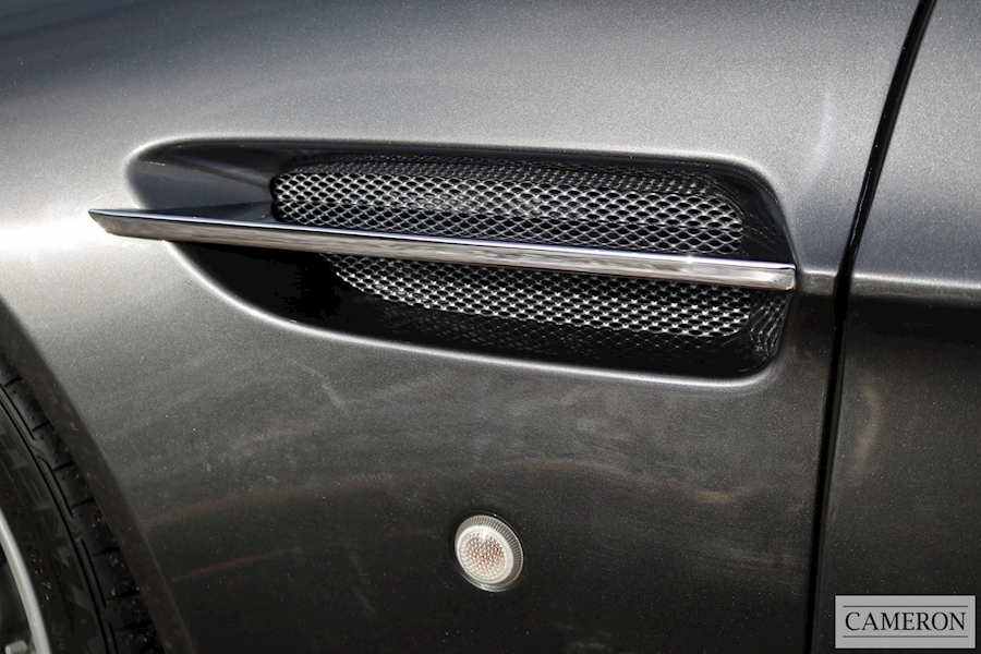 Aston Martin Aston Martin Vantage V8 Coupe Hatchback 4.3 Manual Petrol