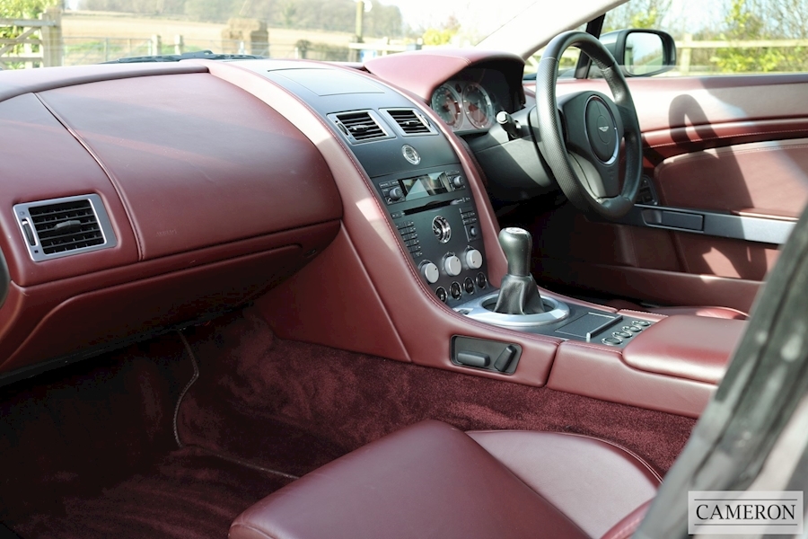 Aston Martin Aston Martin Vantage V8 Coupe Hatchback 4.3 Manual Petrol