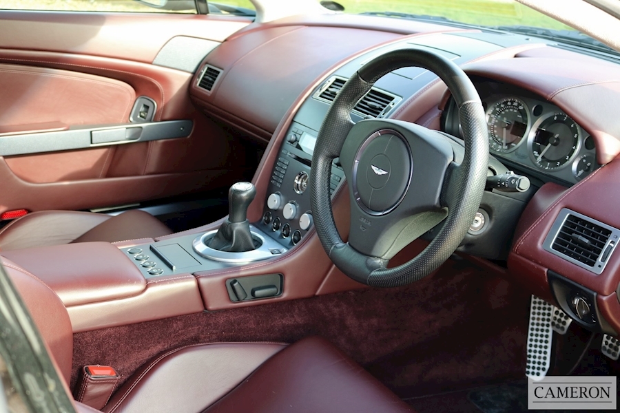 Aston Martin Aston Martin Vantage V8 Coupe Hatchback 4.3 Manual Petrol