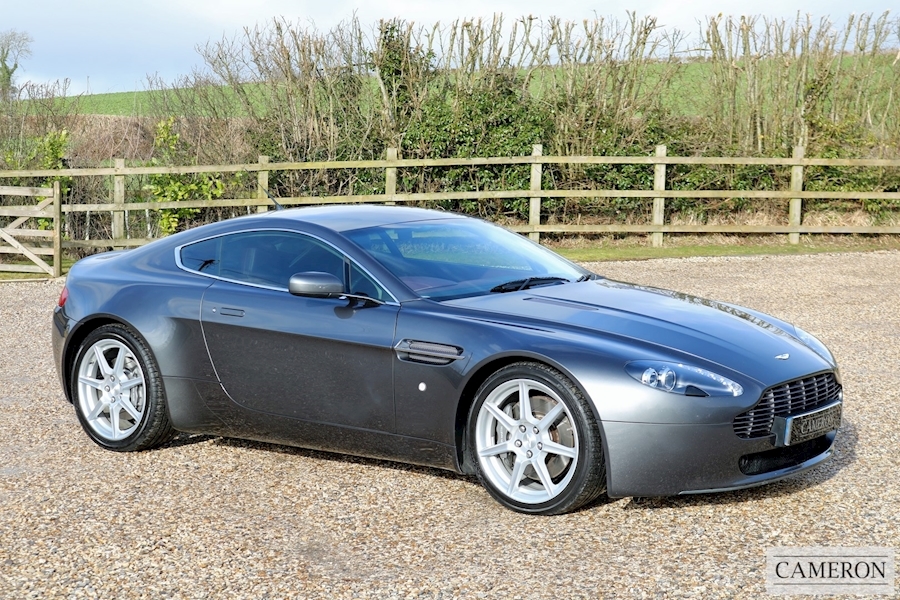 Aston Martin Aston Martin Vantage V8 Coupe Hatchback 4.3 Manual Petrol