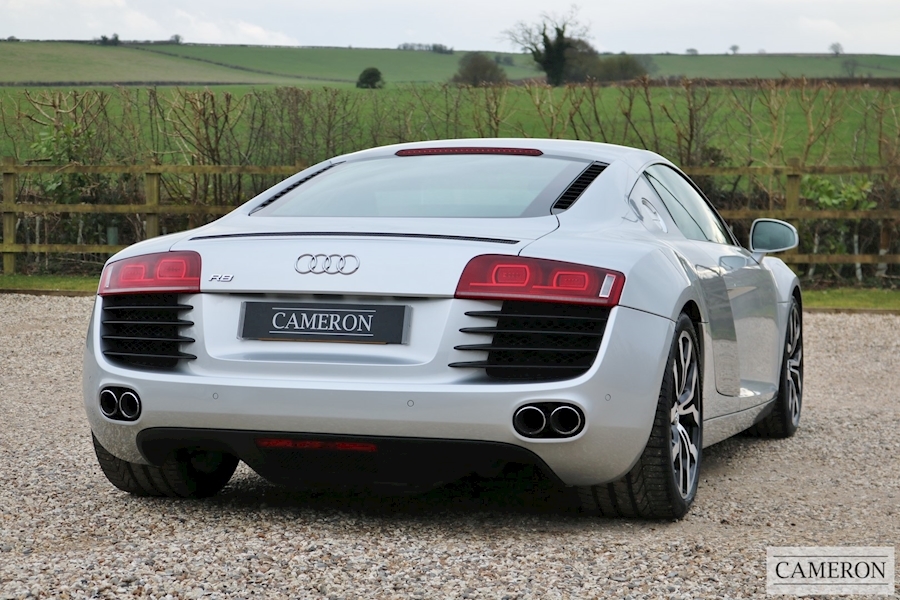 Audi R8 V8 Quattro Coupe 4.2 Manual Petrol