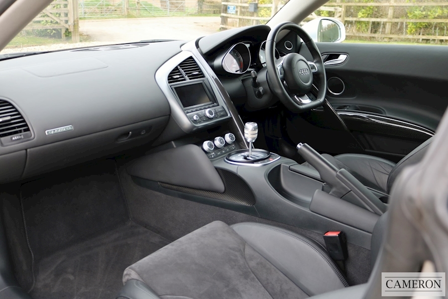 Audi R8 V8 Quattro Coupe 4.2 Manual Petrol